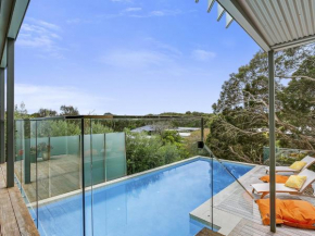  Lansdowne Villa - with swimming pool  Блэргори